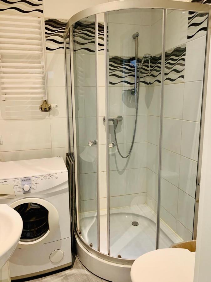 Apartament W Centrum :) クラクフ エクステリア 写真