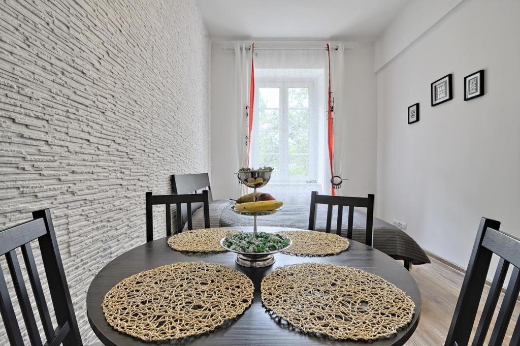 Apartament W Centrum :) クラクフ エクステリア 写真